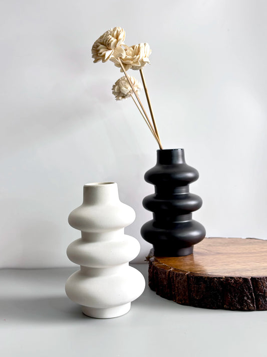 Minimalist Spiral Vase
