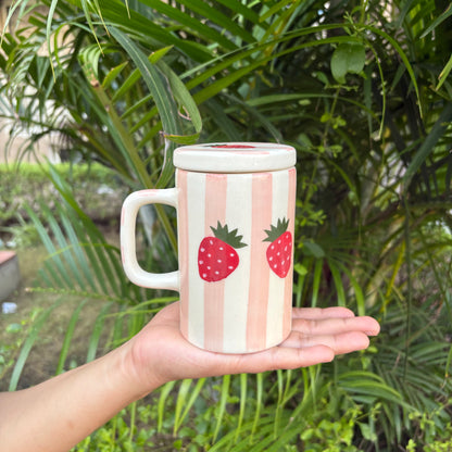 Strawberry Mug With Lid